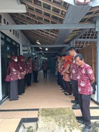 Briefing Pagi, Lurah Sidoharjo Tekankan Loyalitas dan Sampaikan Agenda Peninjauan KDMP